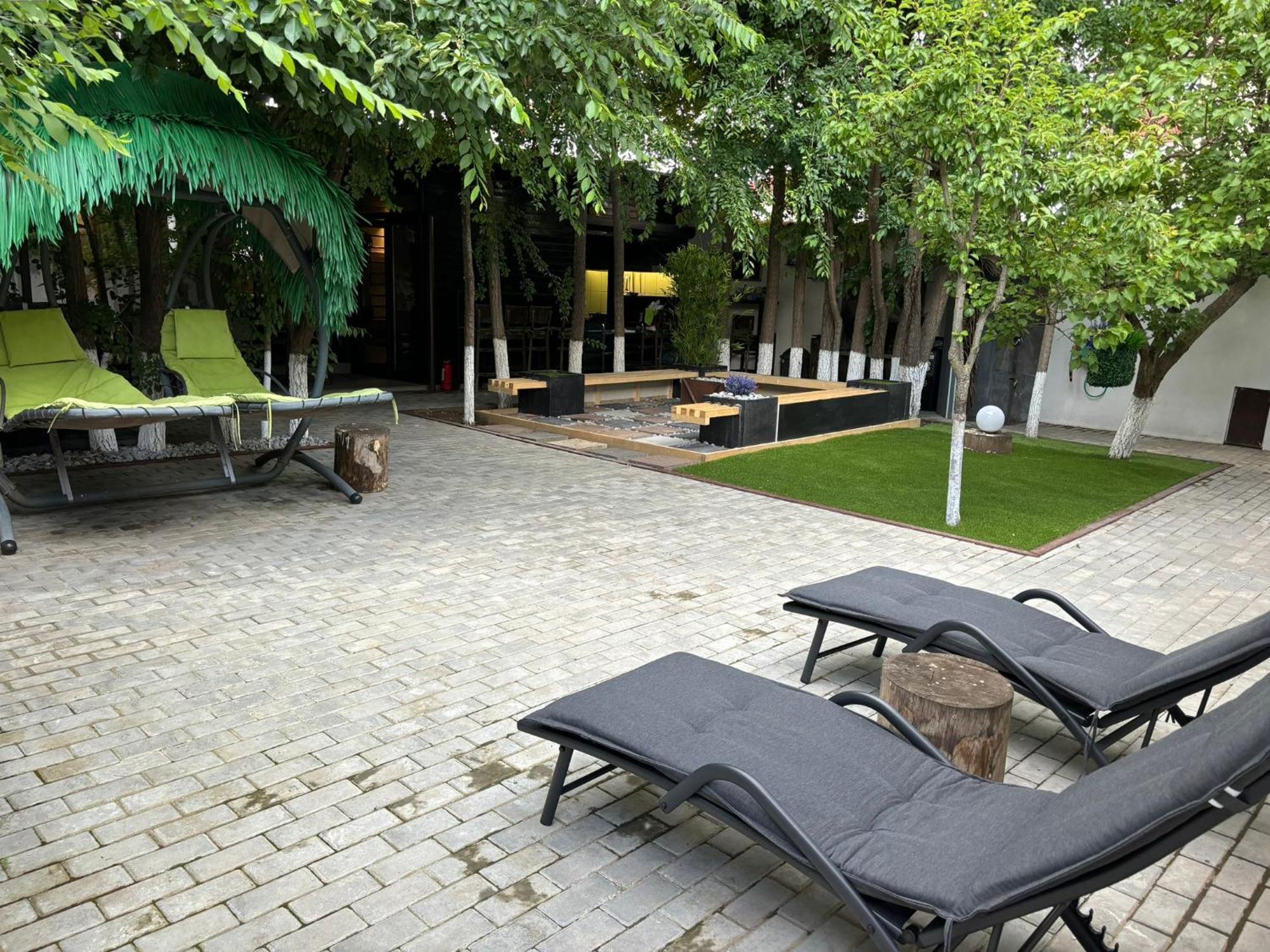 Hugo'S House Villa คอสติเนช ภายนอก รูปภาพ