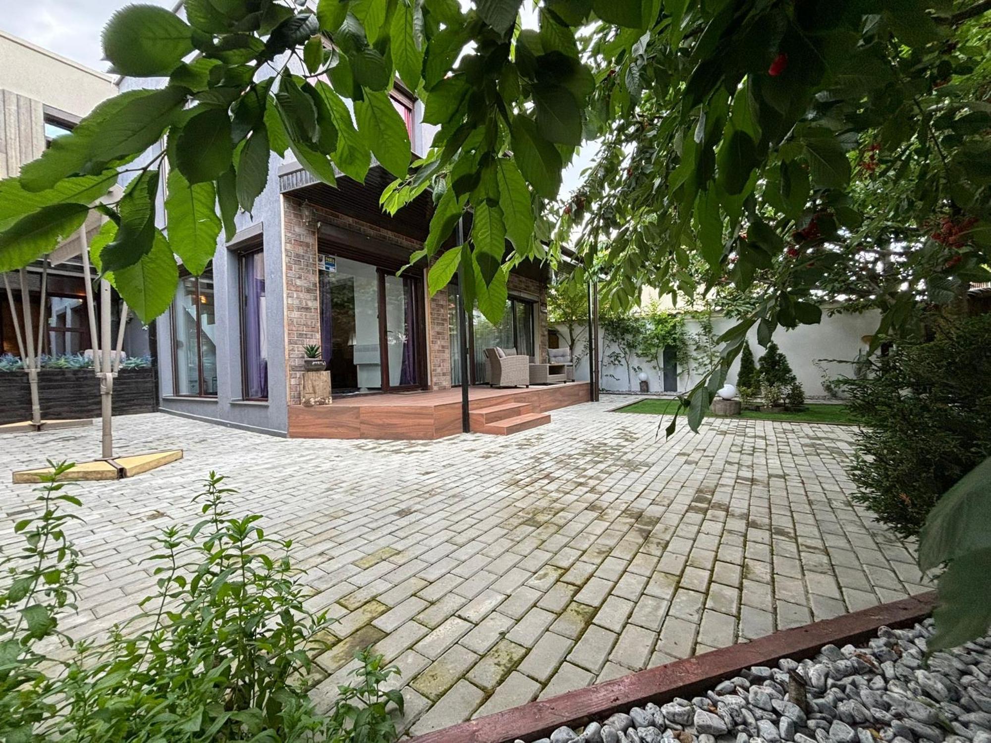 Hugo'S House Villa คอสติเนช ภายนอก รูปภาพ