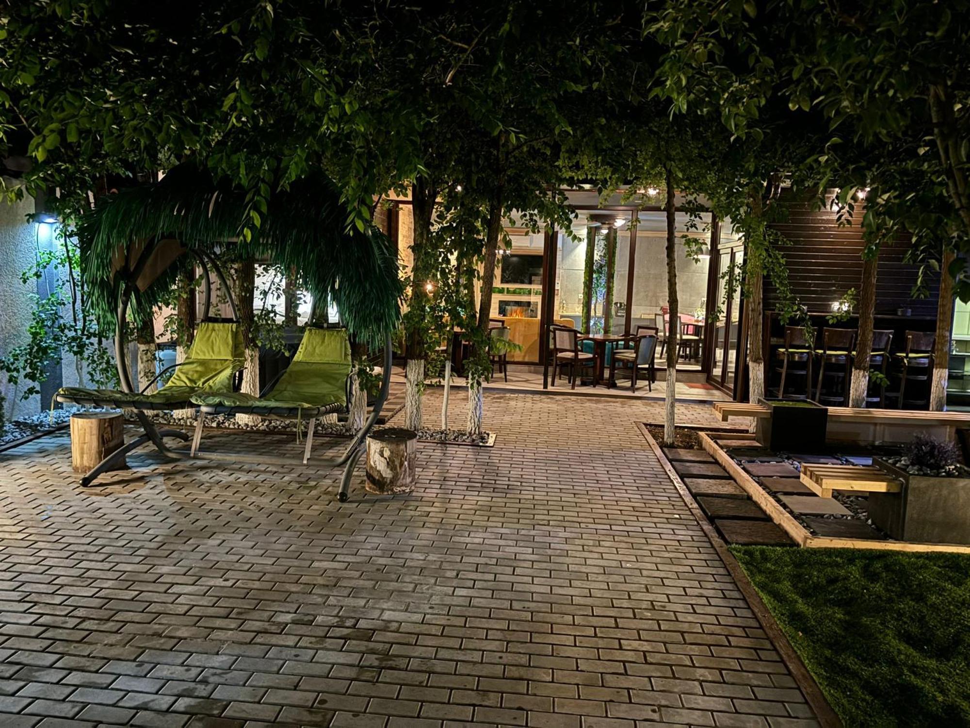 Hugo'S House Villa คอสติเนช ภายนอก รูปภาพ